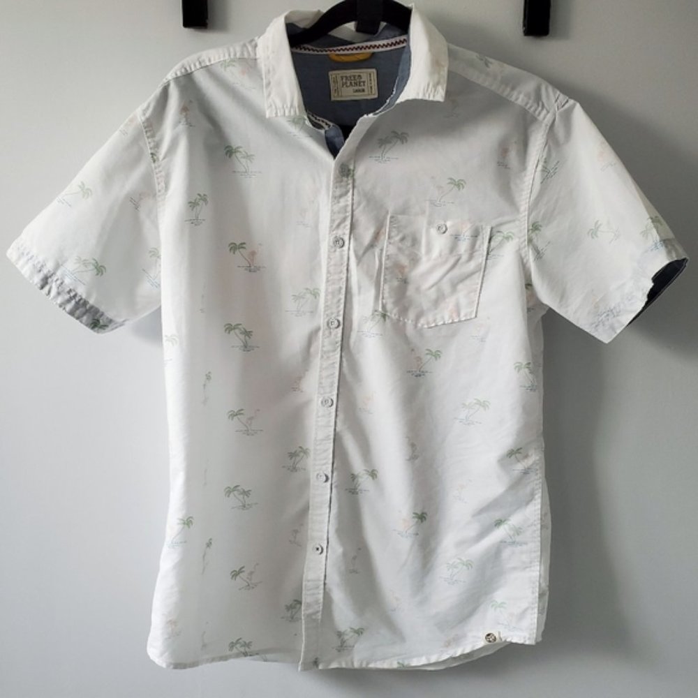 FREE PLANET Flamingo and Palm Trees Casual Shirt